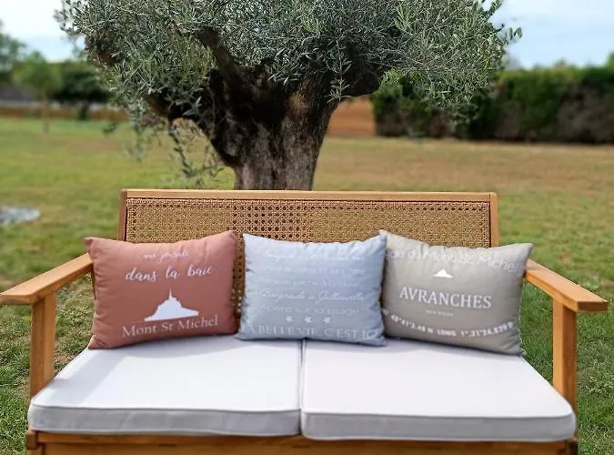 Bed & Breakfast Maison Bailly Ducey-Les Cheris